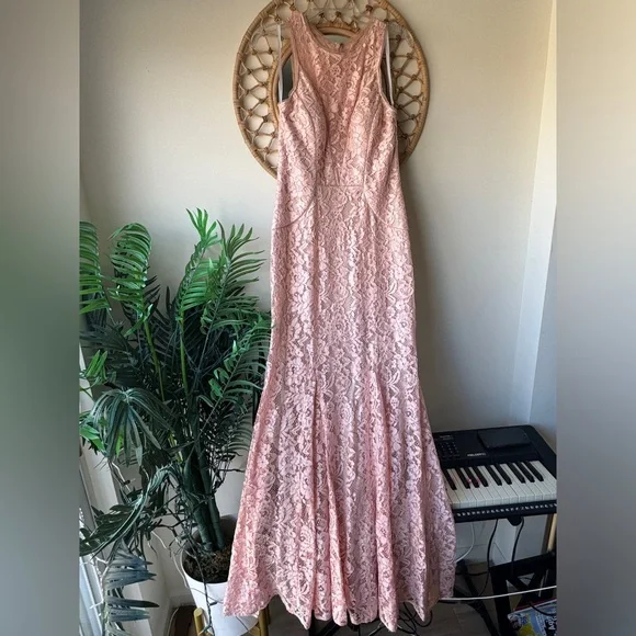 Avery G, pink lace mermaid gown, Women's size 10 - Picture 2 of 8
